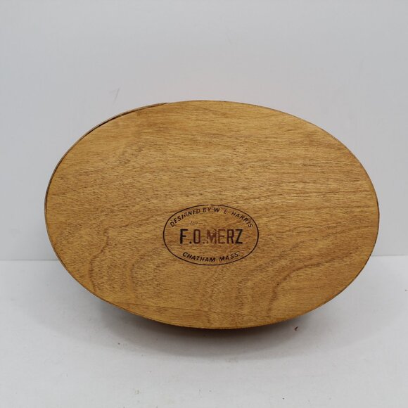 Vintage F.O. Merz Designed Oval Shaker Box with Hand Painted Dog - Picture 5 of 7